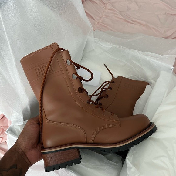 Dior Natural Brown 33m Golden Sadd - Picture 4 of 7